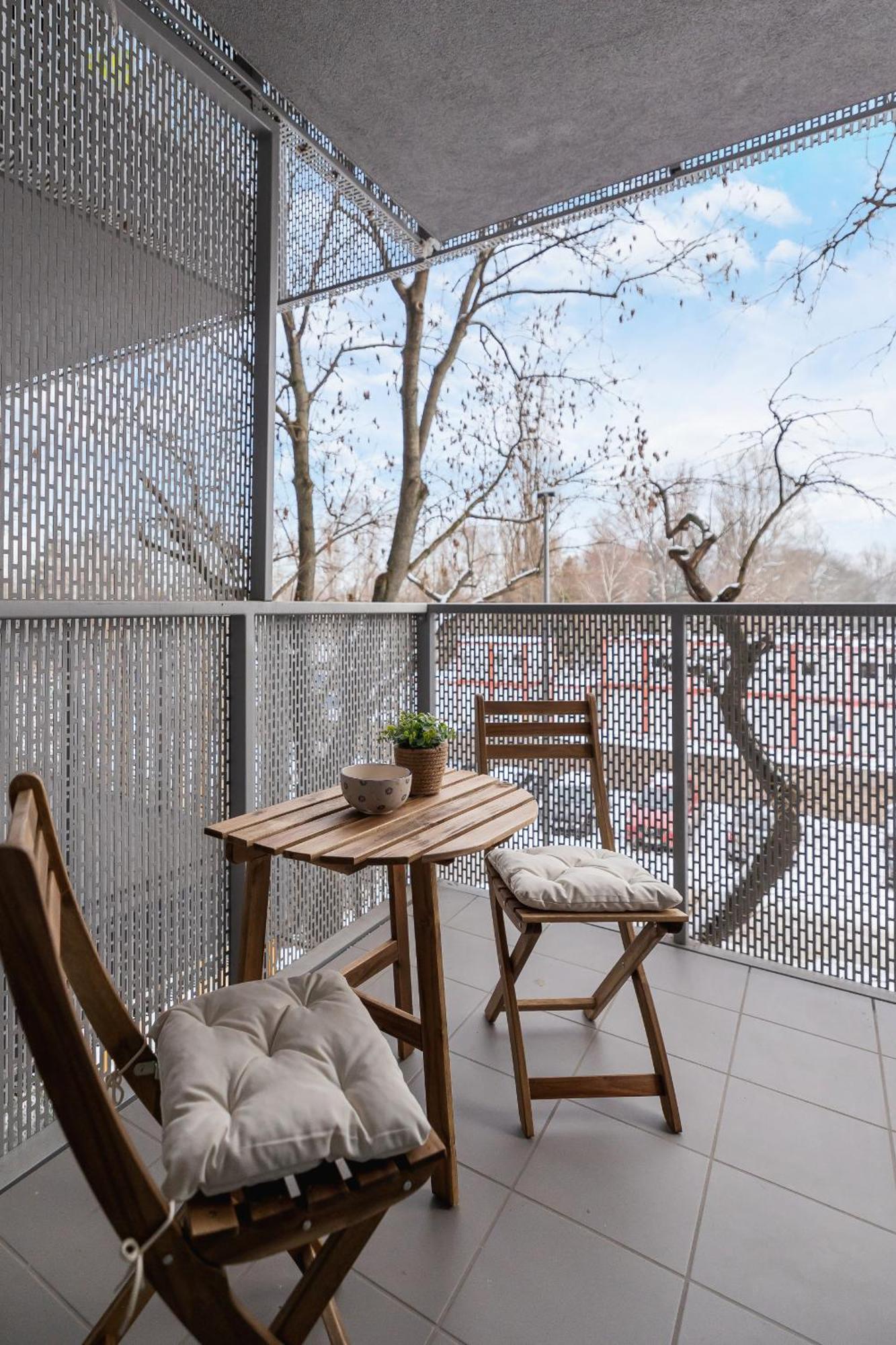 Prandoty Beautiful Apartment With Balcony Cracow By Renters Prestige Krakau Exterior foto